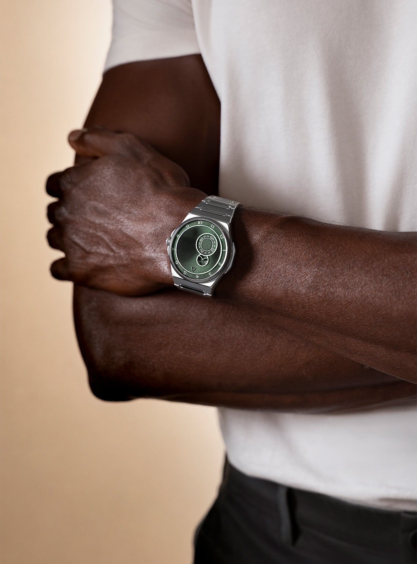 trilobe trente-deux sunray green watch steel case